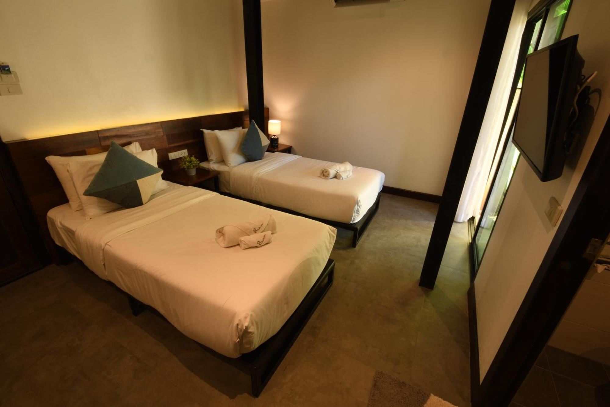 The Eight Ratvithi House Hotel Chiang Mai Exterior photo